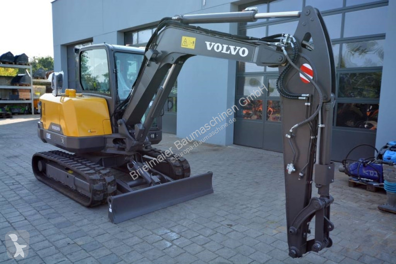 Escavadora Volvo EC 60 E