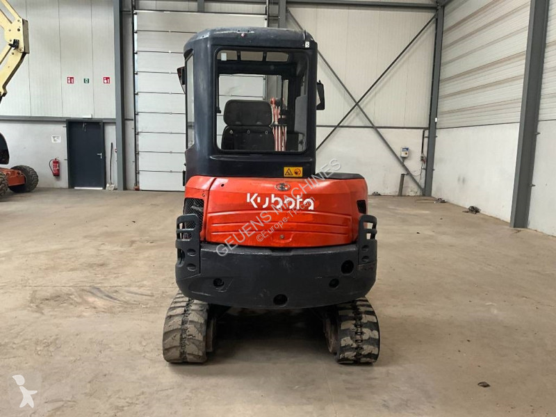 Escavadora Kubota 101-3 A 3
