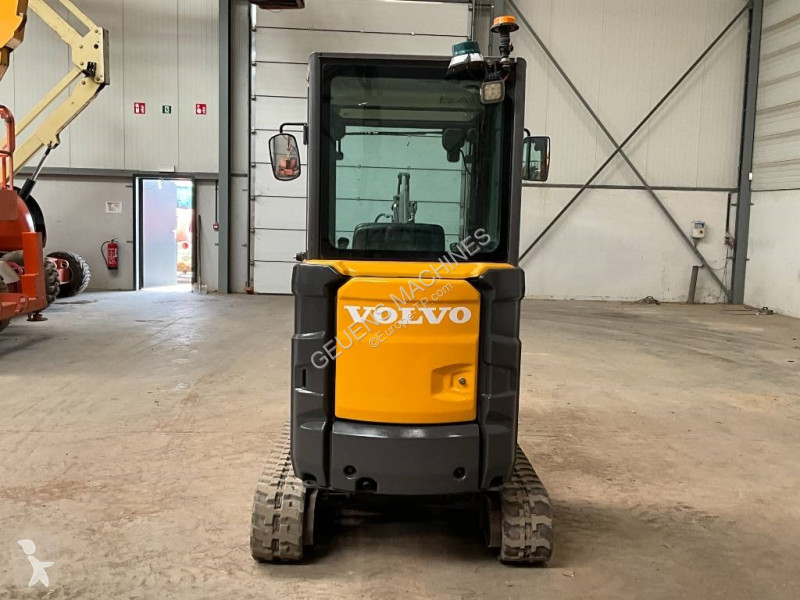 Escavadora Volvo EC 18 E