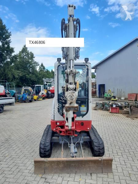 Lopatový nakládač Takeuchi TB 225 V3