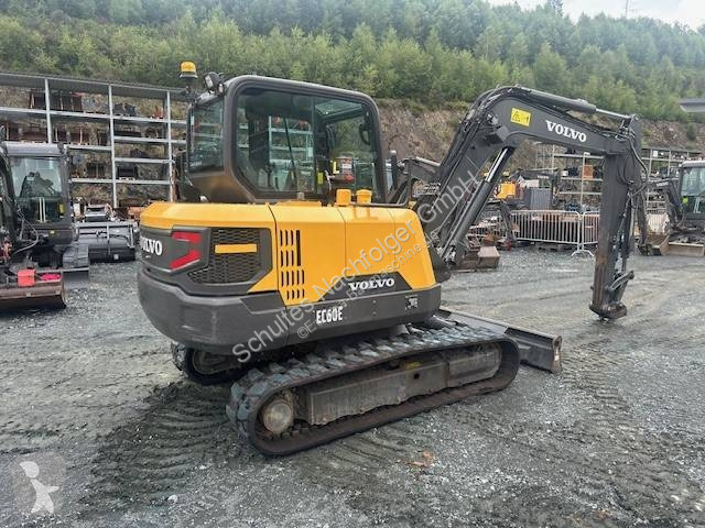 Escavadora Volvo EC 60 E