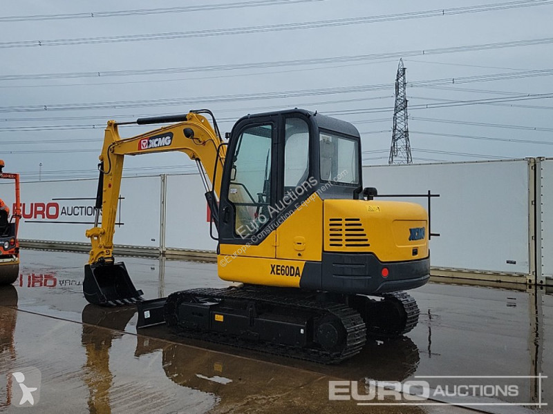 Escavatore XCMG