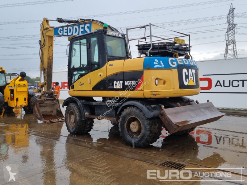 Lopatový nakládač Caterpillar D