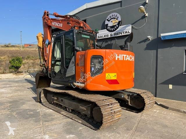 Escavadora Hitachi ZX135-6