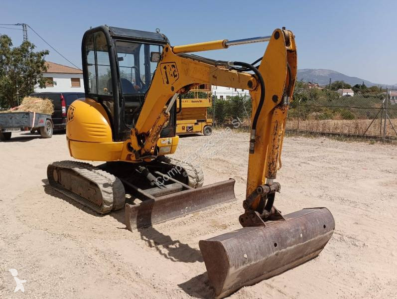 Escavadora JCB 8027