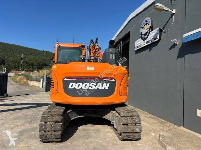 Escavadora Doosan DX140LC-7