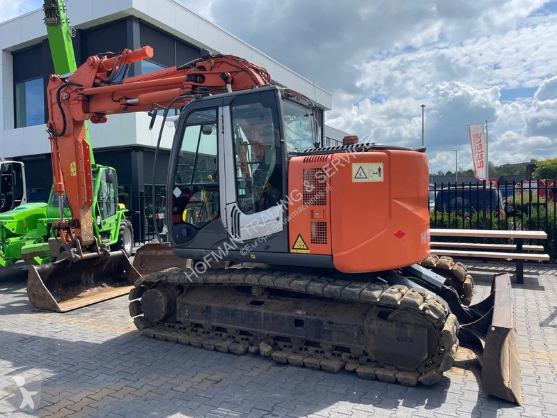 Excavadora Hitachi -3