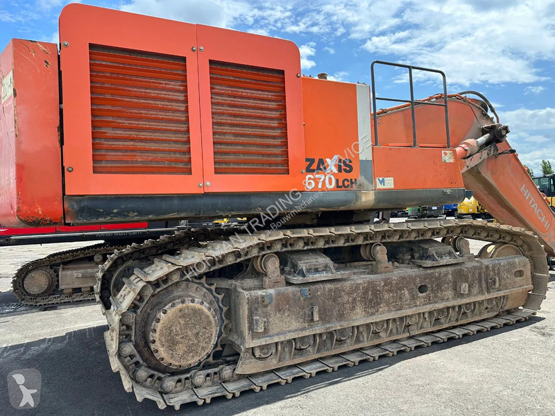جرافة Hitachi ZX670CH-3