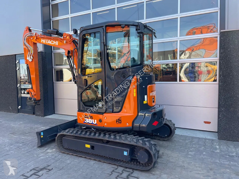 Escavadora Hitachi ZX38U-6 | A/C