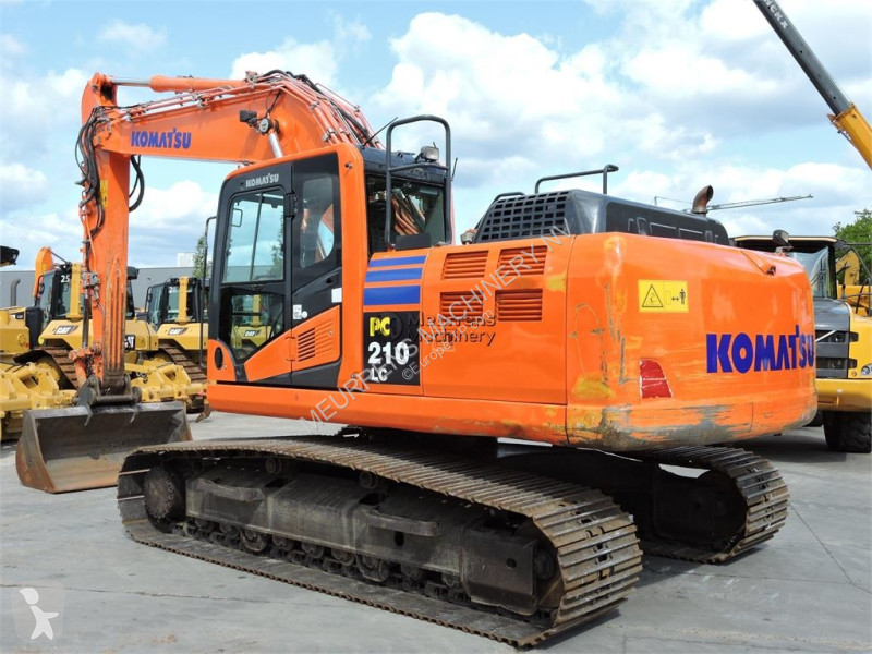 Escavatore Komatsu -10