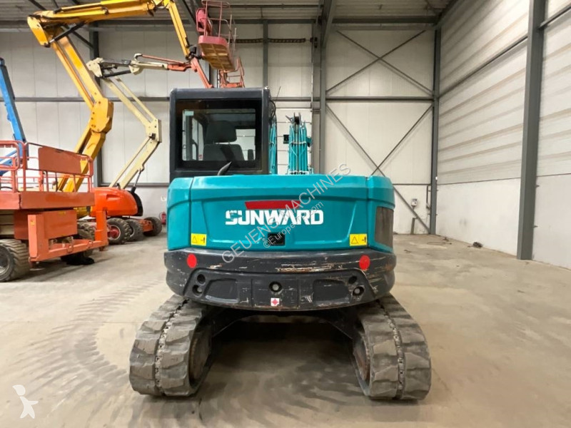 Escavadora Sunward SWE 90 UF