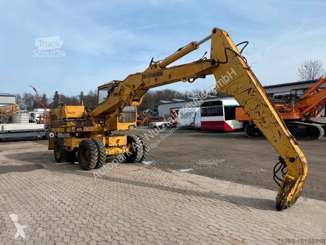Excavator Liebherr A 911 C Umschlagbagger...