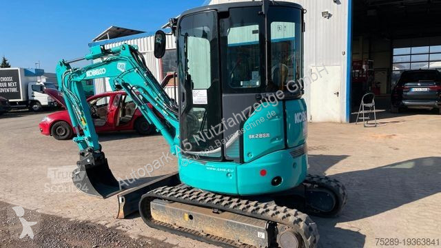 Escavadora Kobelco SK28SR-6F Minibagger...