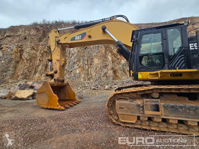 Graafmachine Caterpillar 390FL