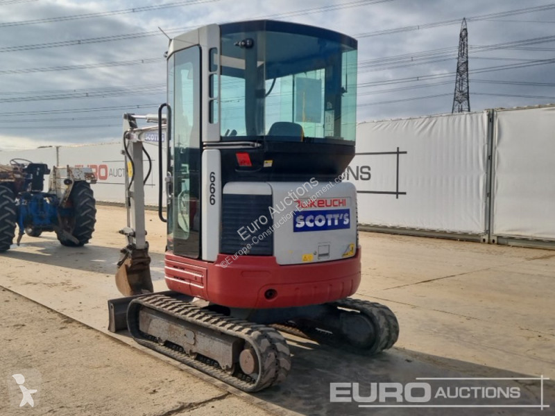 Escavatore Takeuchi