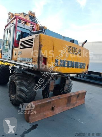 Excavator Caterpillar 315 318 322 / WOOD / Winch