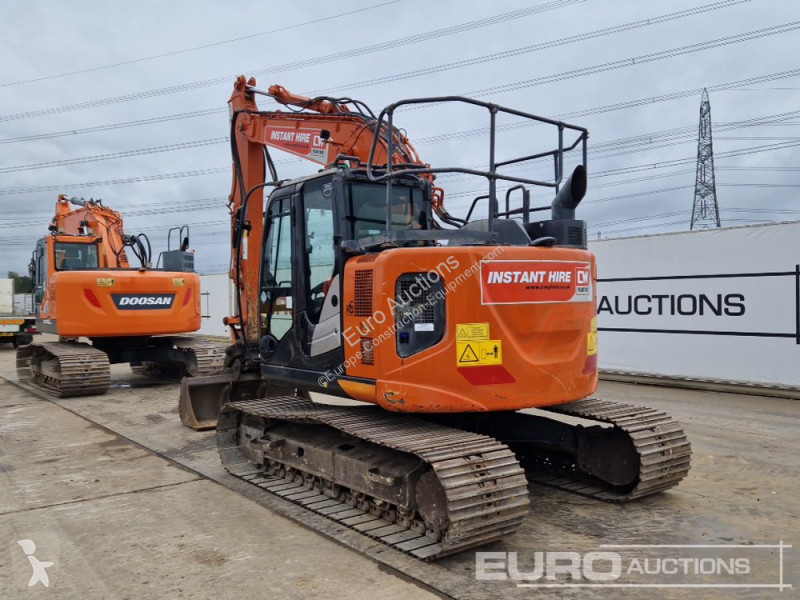 Excavadora Hitachi -6