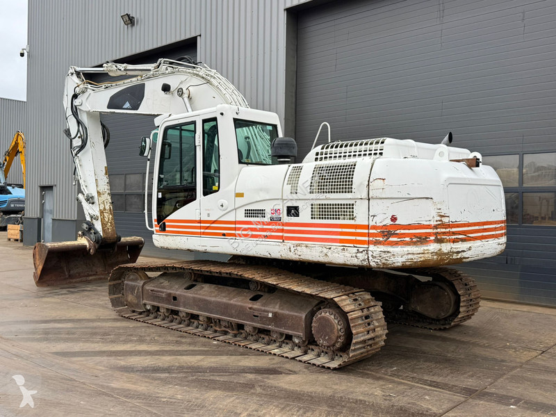 Escavatore Caterpillar