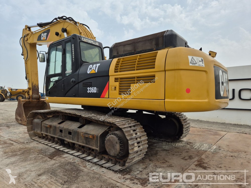 Escavatore Caterpillar 2