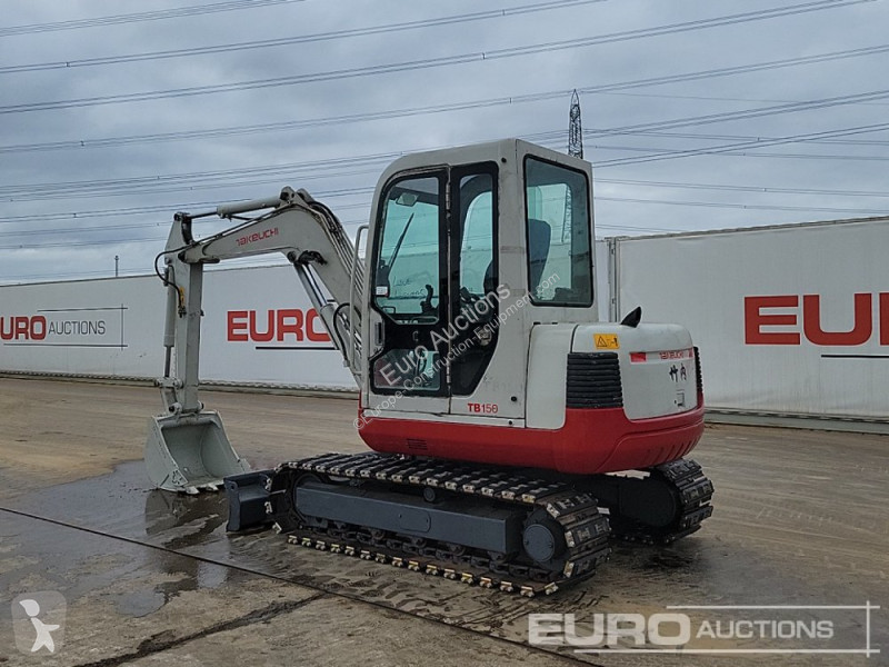 Escavadora Takeuchi TB150