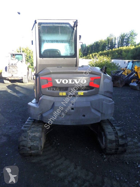 Escavadora Volvo F