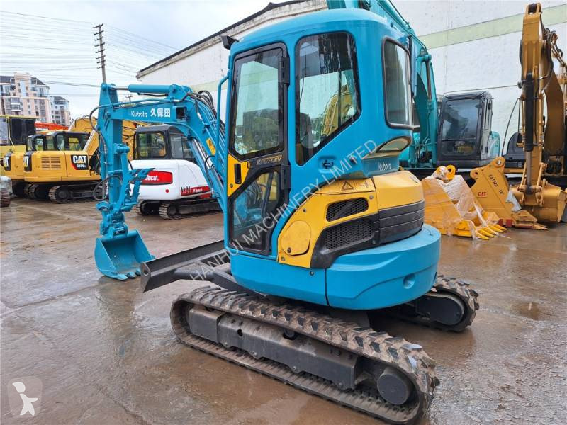 Escavadora Kubota KX135