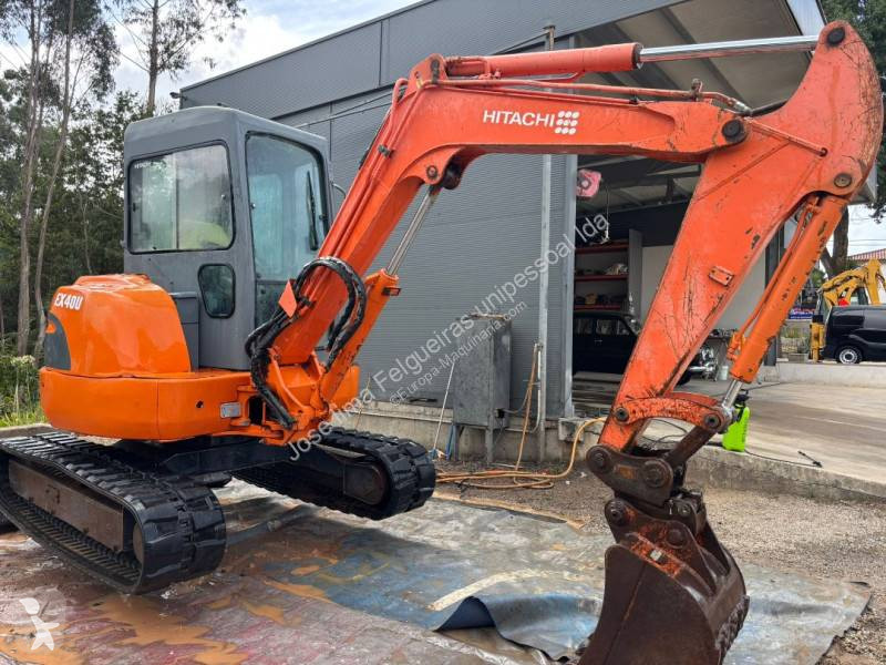 Escavadora Hitachi