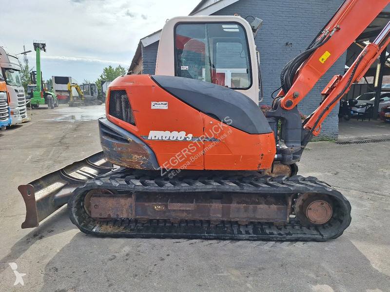 Escavadora Kubota KX080