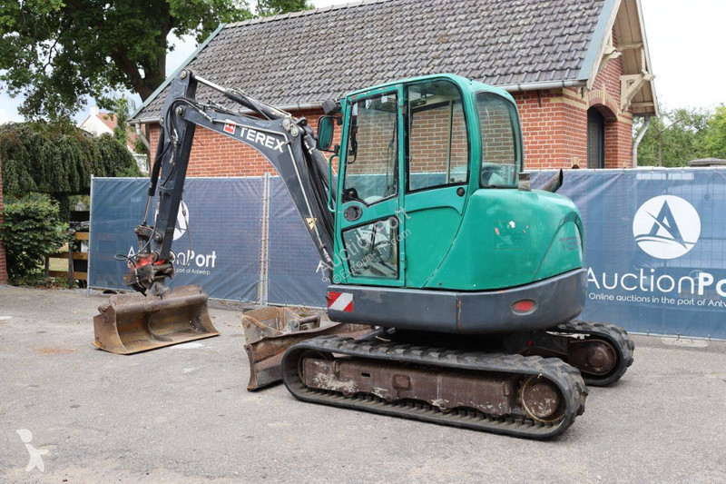 Excavator Terex
