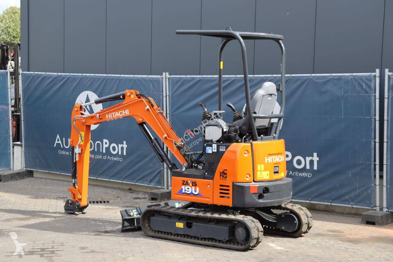 Escavadora Hitachi ZX19U-6 YR