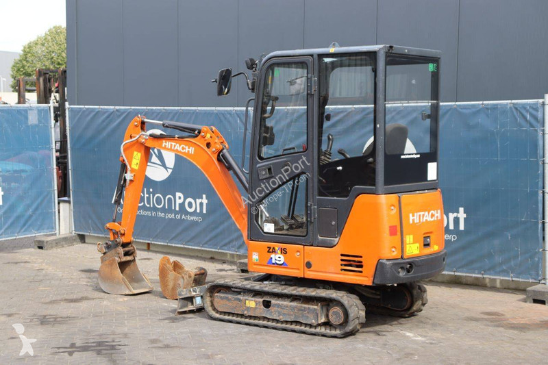 Escavatore Hitachi ZAXIS19-CR