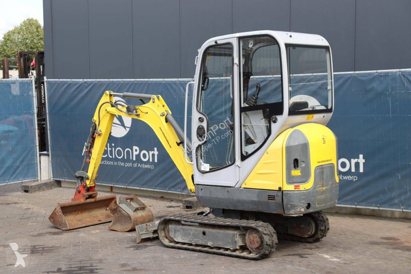 Escavadora Neuson 1404