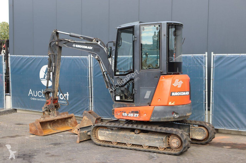 Escavadora Eurocomach ES 35 ZT
