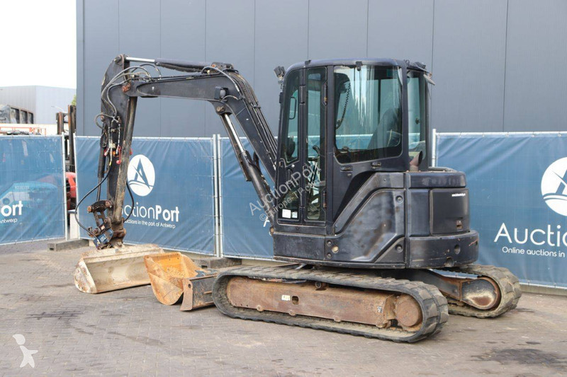 Escavadora Hitachi ZX52U-3 CLR
