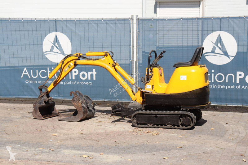 جرافة JCB