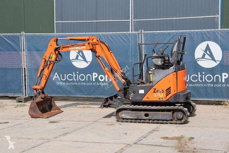 Escavatore Hitachi ZX17U