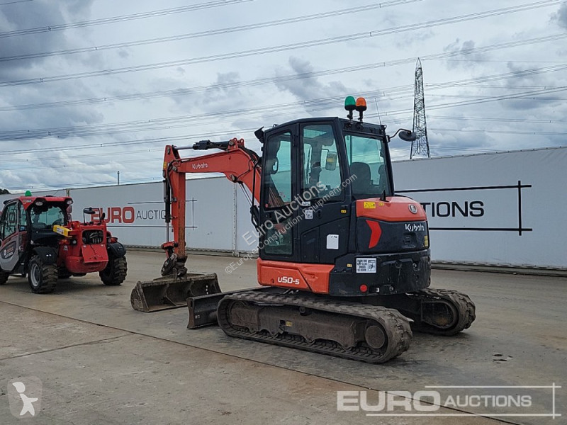 Lopatový nakládač Kubota U50-5