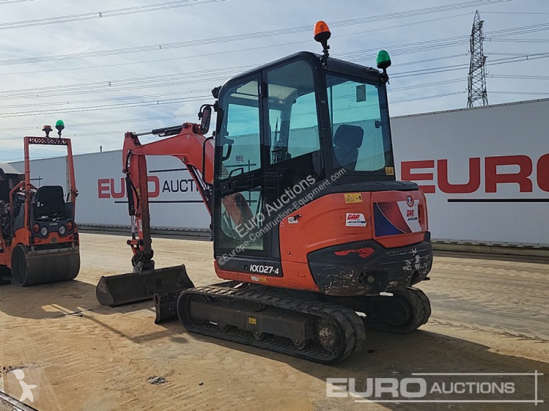 Lopatový nakládač Kubota KX027-4