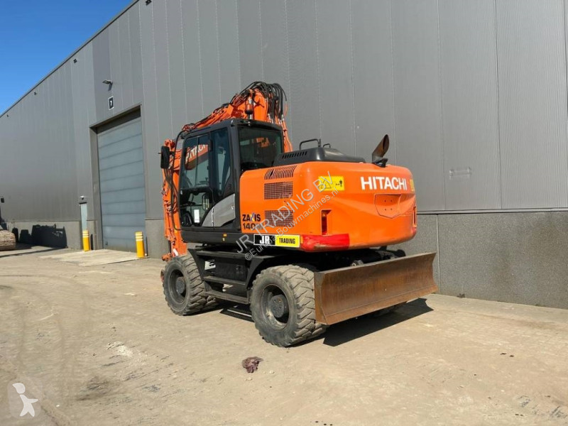 Lopatový nakládač Hitachi 140 W-5B