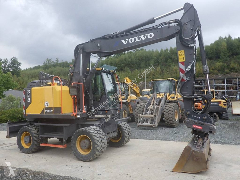 Escavadora Volvo EWR E