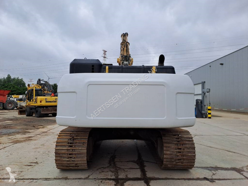 Excavadora Caterpillar UHD
