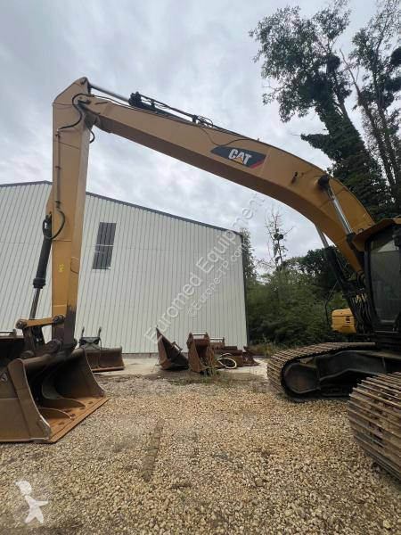 Excavadora Caterpillar