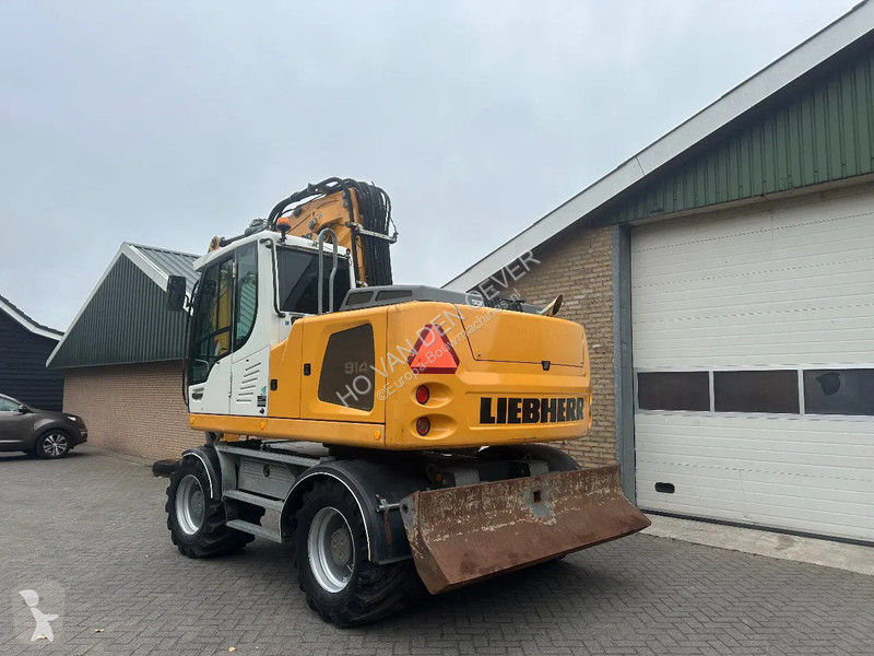 Escavadora Liebherr A