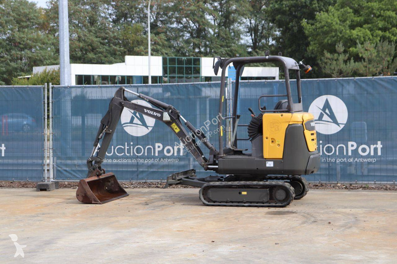 Excavadora Volvo EC18D
