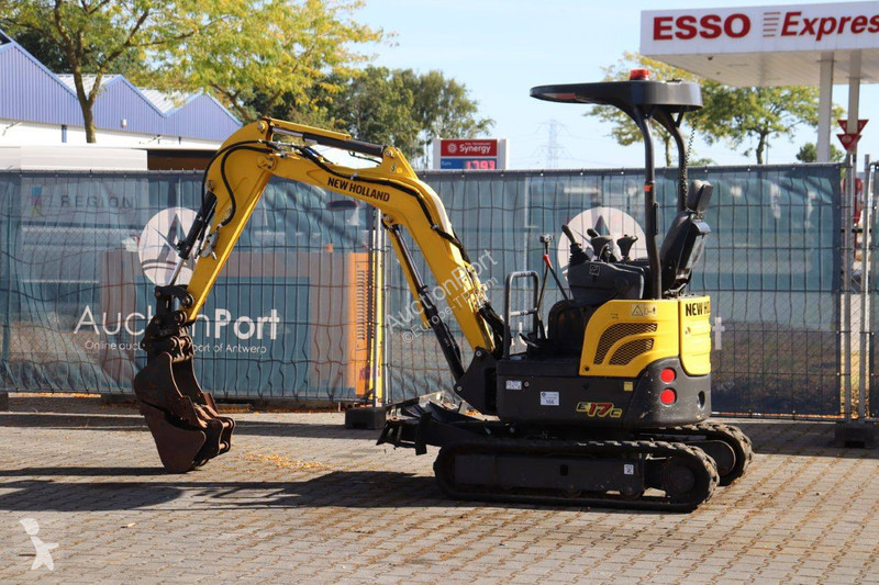 Skovl New Holland E17C