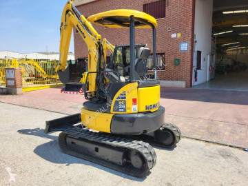 Komatsu PC26MR 3