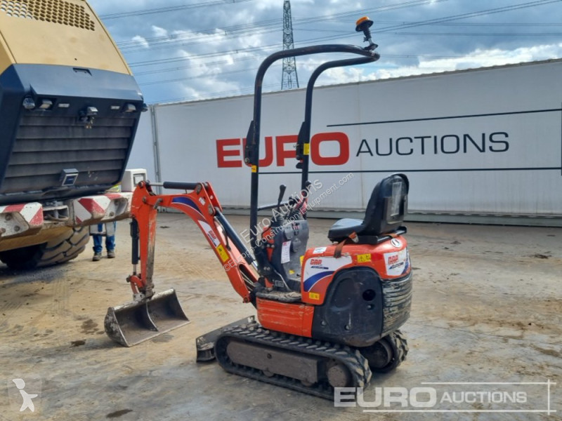 Lopatový nakládač Kubota K008-3