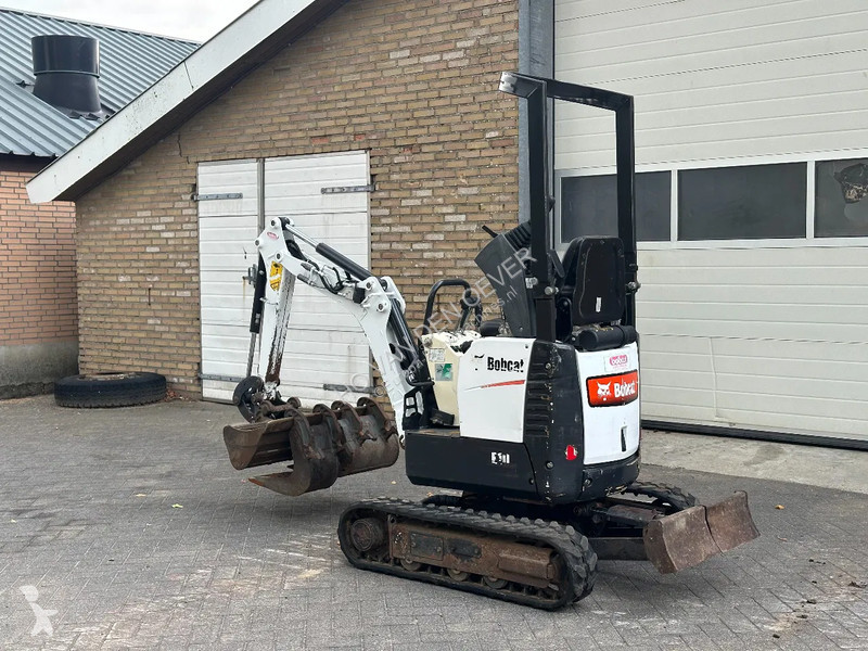 Skovel Bobcat
