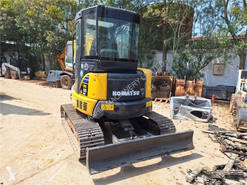 جرافة Komatsu