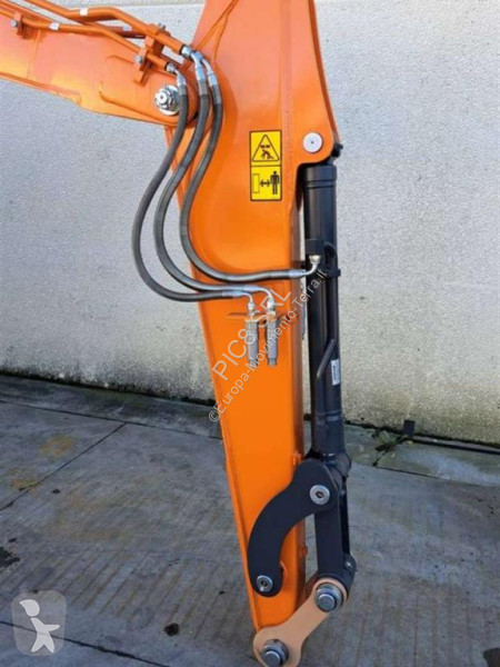 Koparka Develon DX62R-7